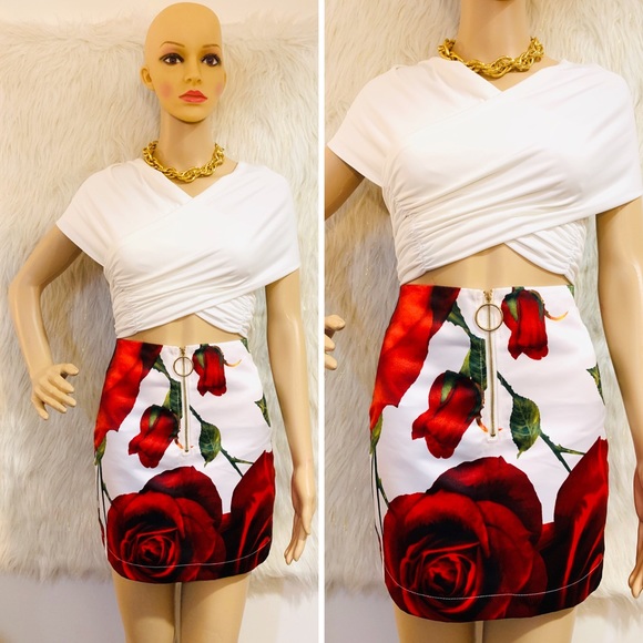 Tops - 𝑾𝒉𝒊𝒕𝒆 𝑶𝒇𝒇 𝑺𝒉𝒐𝒖𝒍𝒅𝒆𝒓 𝑻𝒐𝒑